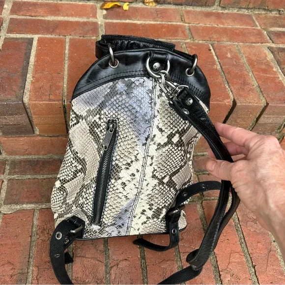 Patricia Nash Python Collection Backpack. - Picture 5 of 8